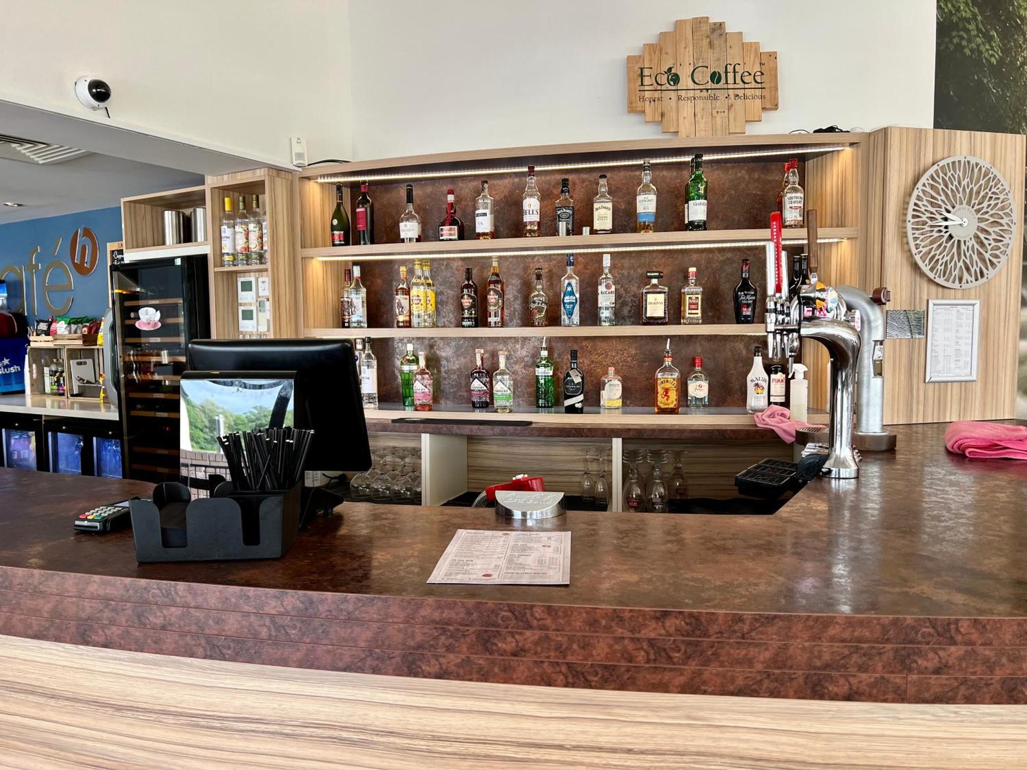 Wildflower, Premium Plus Hot Tub Lodge South Cerney Zewnętrze zdjęcie